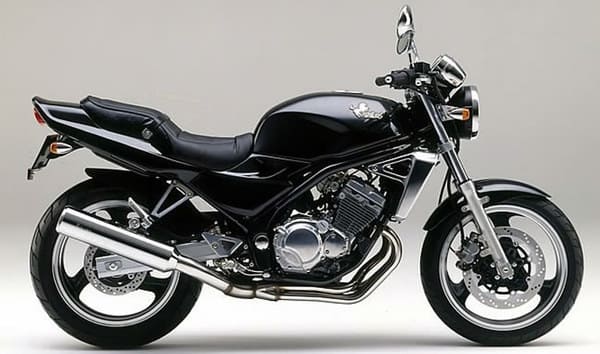 最新版 ネイキッドバイクのおすすめ32選 中型 大型一気に紹介 はじめてバイク