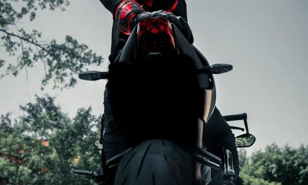 バイクの夏の服装 薄着は逆に暑いって知ってるよね 正解はメッシュ はじめてバイク バイクの夏の服装 薄着は逆に暑いって知ってるよね 正解はメッシュ はじめてバイク