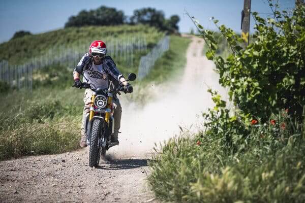 ドラゴン桜に出てきたバイクの画像