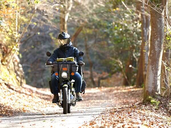 バイクツーリングコットテントの画像