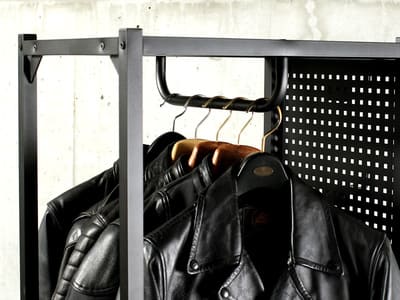 バイク乗りの為の収納ラック２選 ドッペルギャンガー から無骨でかっこいい収納用品 はじめてバイク